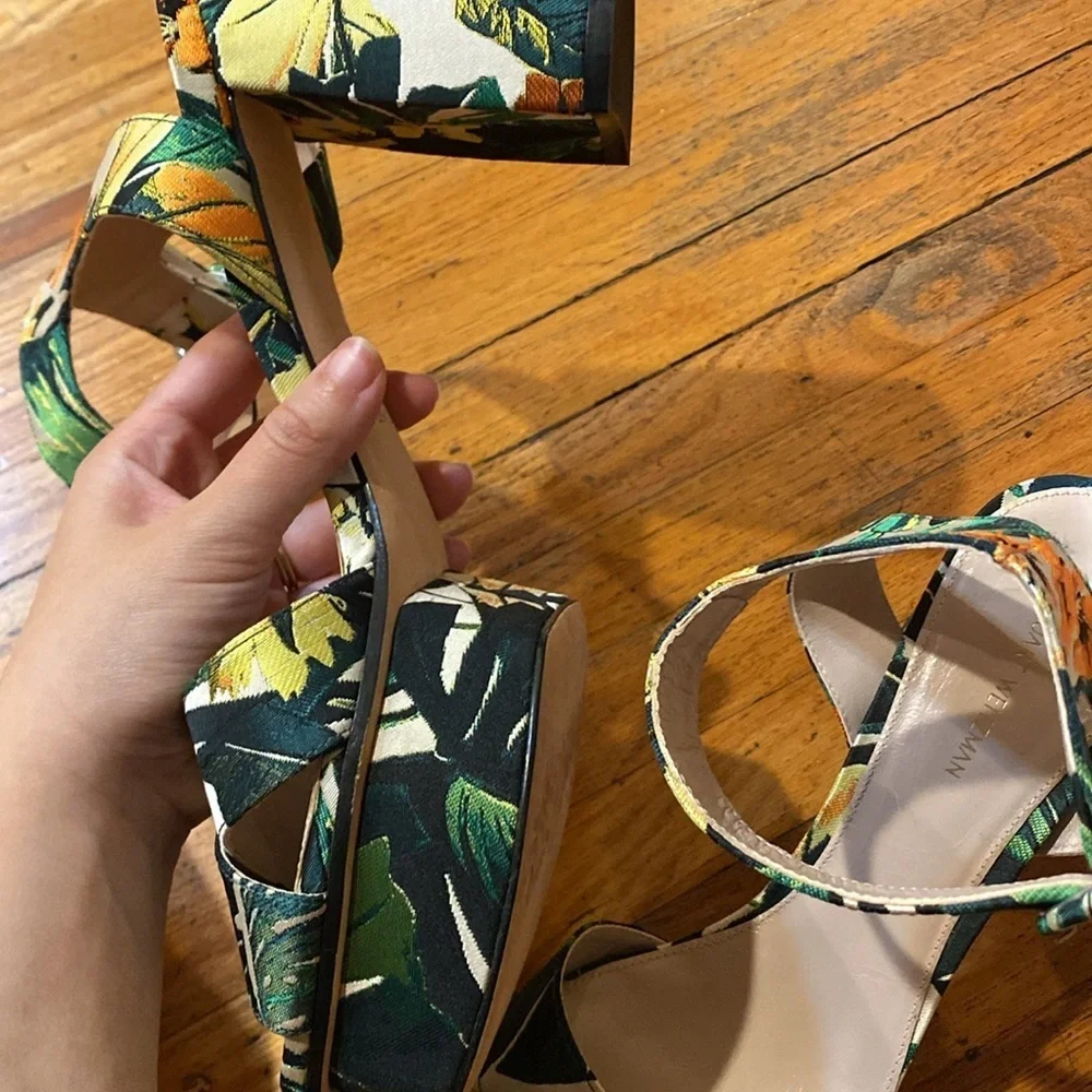Stuart Weitzman / NEW Carmina ANKLE STRAP floral TROPICAL Platform Sandal 9.5